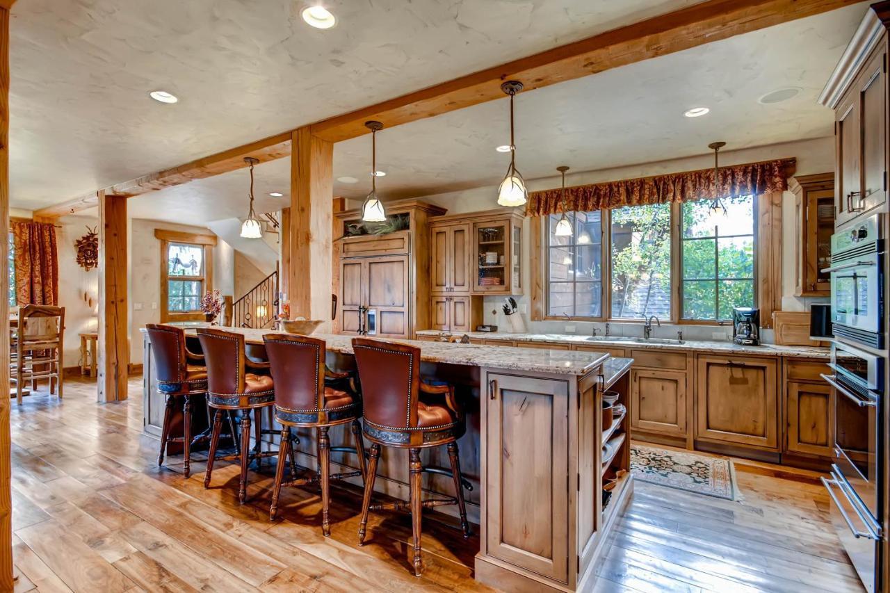 Hatari Lodge Holiday Home Breckenridge Exterior photo